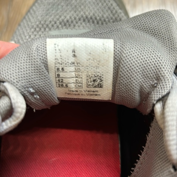 NB Turf shoes - Picture 4 of 4